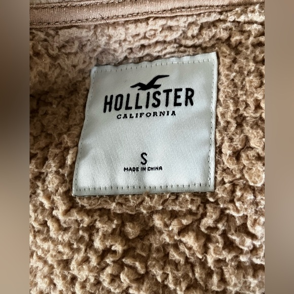 Hollister shearling jacket - Picture 3 of 8